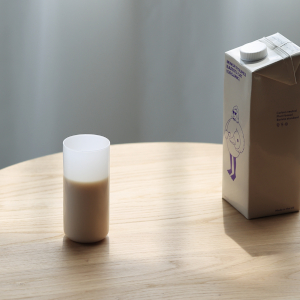 milk glass HAKU/slim